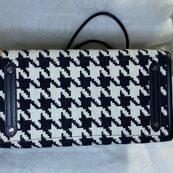 Excellent Condition Kate Spade Ella Houndstooth Jacquard
Tote Bag - Picture 16 of 16
